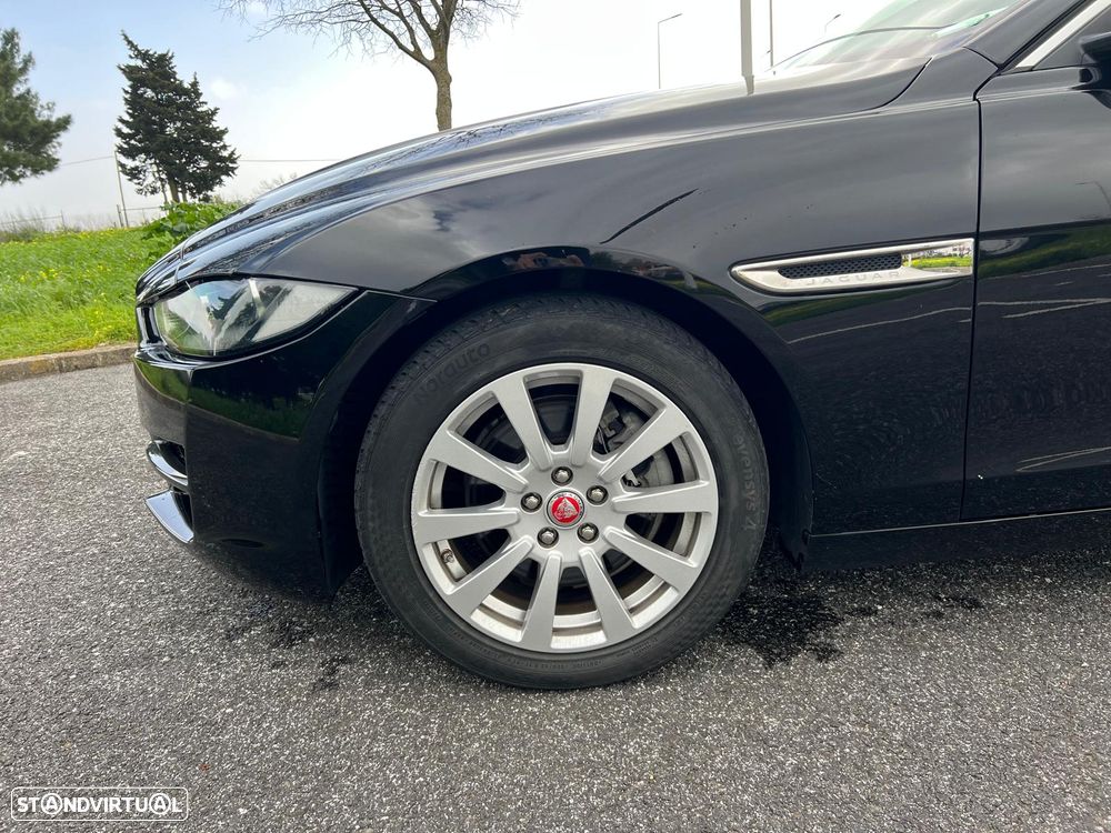 Jaguar XE 2.0 D Prestige AWD Aut. - 14