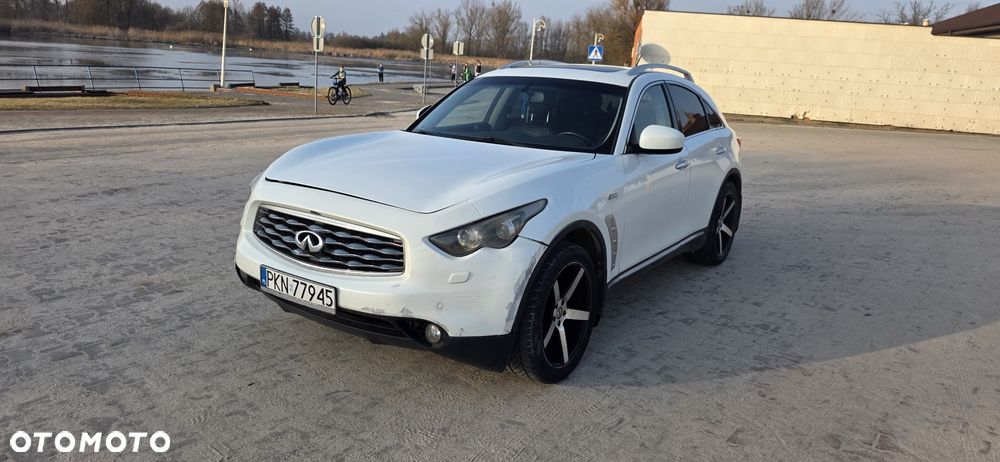 Infiniti FX - 4
