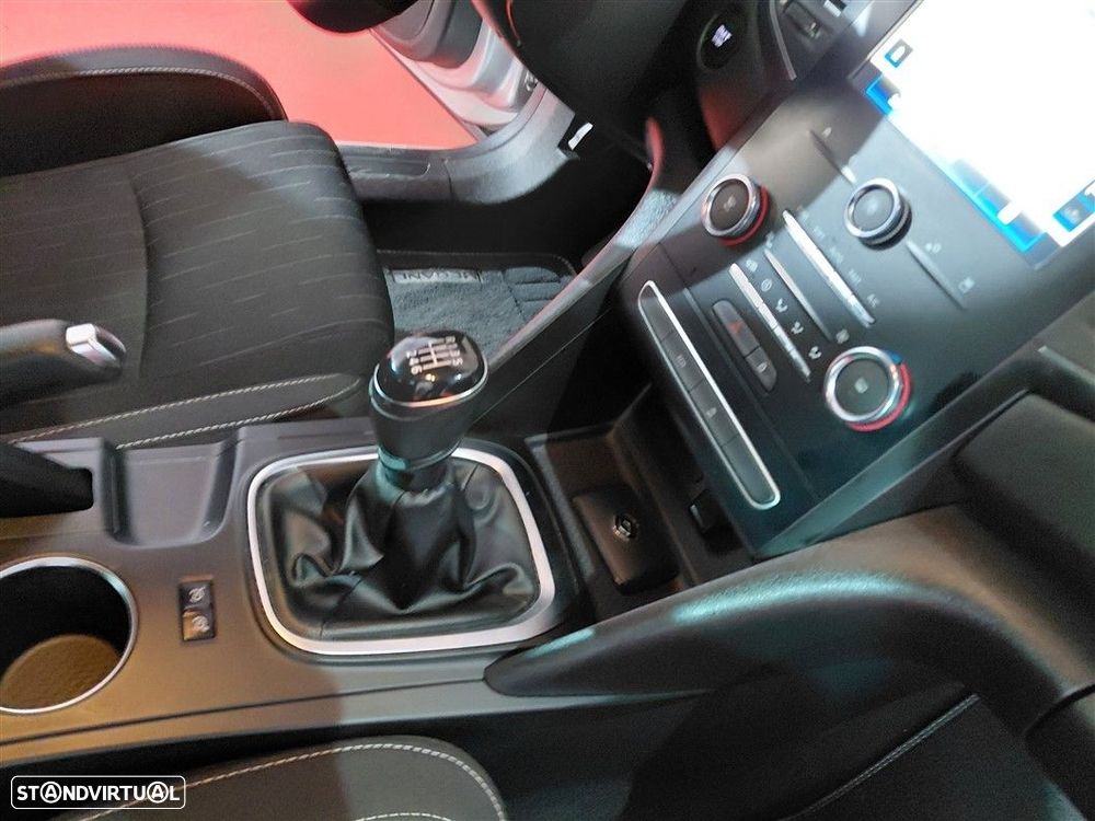 Renault Mégane 1.3 TCe Limited - 42