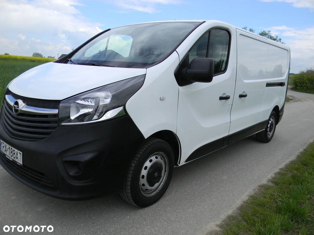 Opel Vivaro - 10