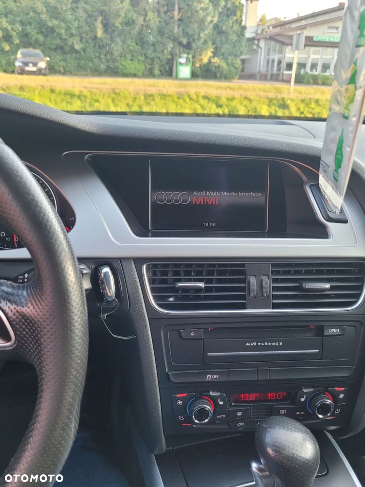 Audi A4 ver-2-0-tfsi-quattro-s-tronic-s-line-sportpaket - 27