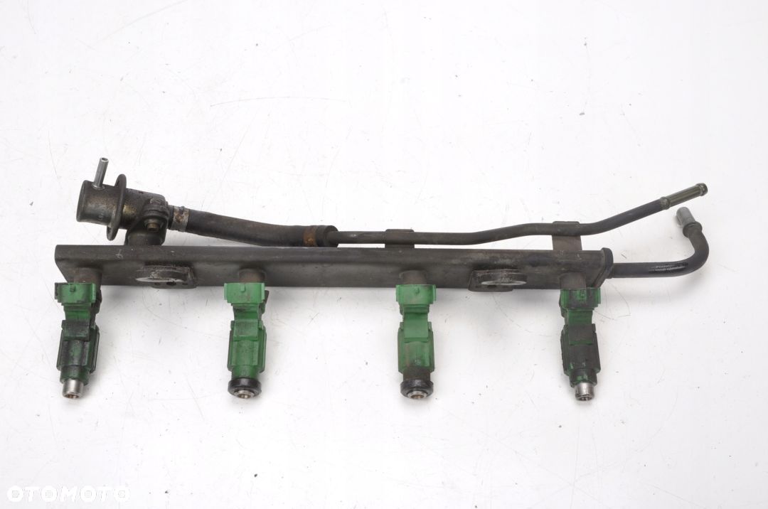MITSUBISHI COLT VI 1.5T LISTWA WTRYSKOWA WTRYSK - 1