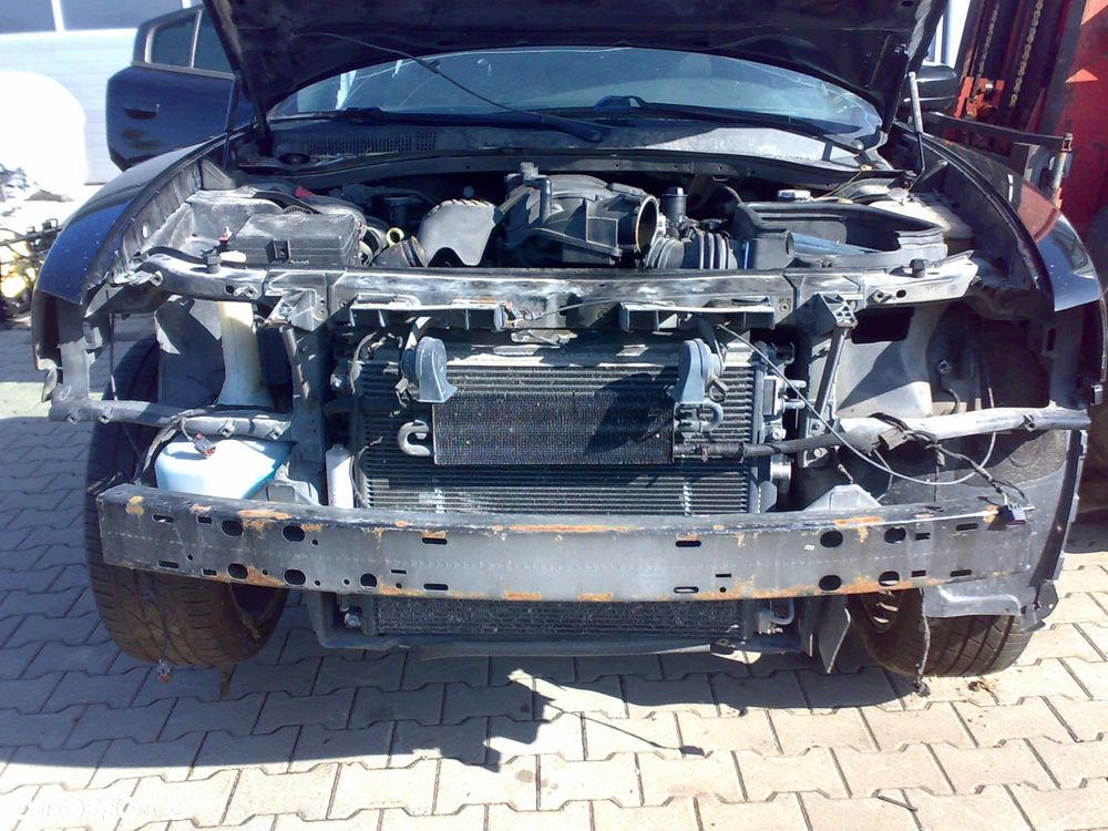 dodge charger srt8 6.4 v8 2011 - 2014 pas przedni chłodnice belka przód - 2