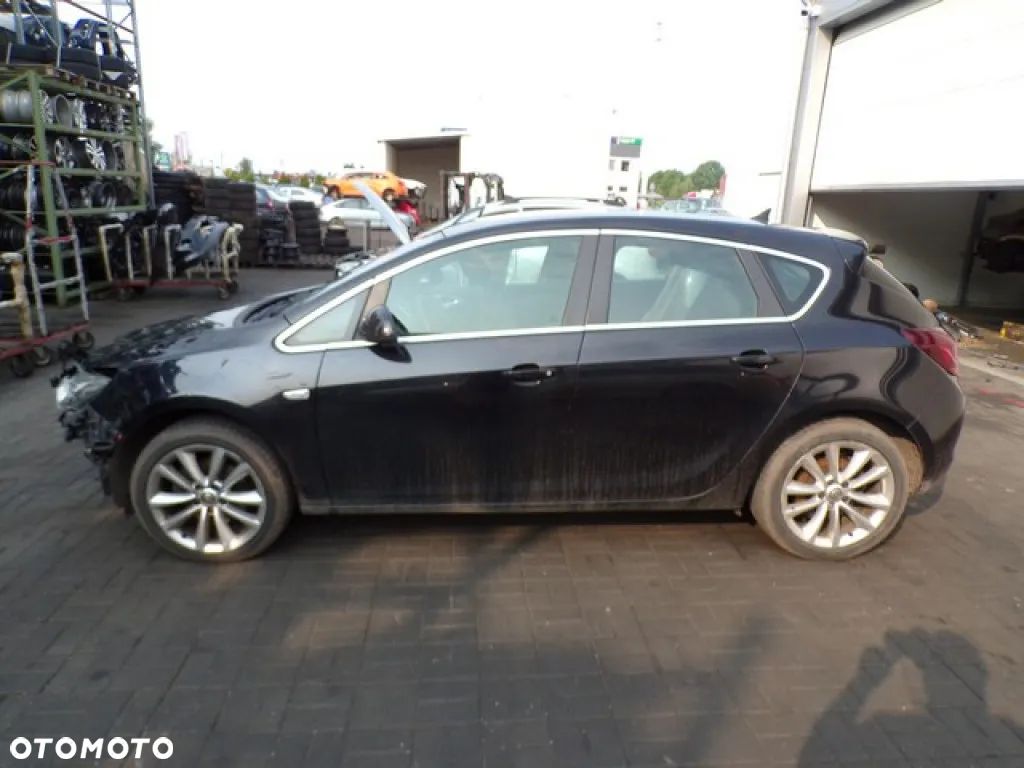 Części - Opel Astra 4 IV J 2.0 CDTI 5D HB 10R - 1