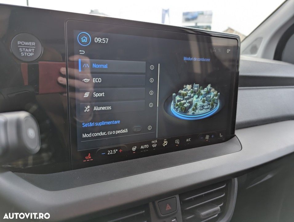 Ford Transit Courier - 15