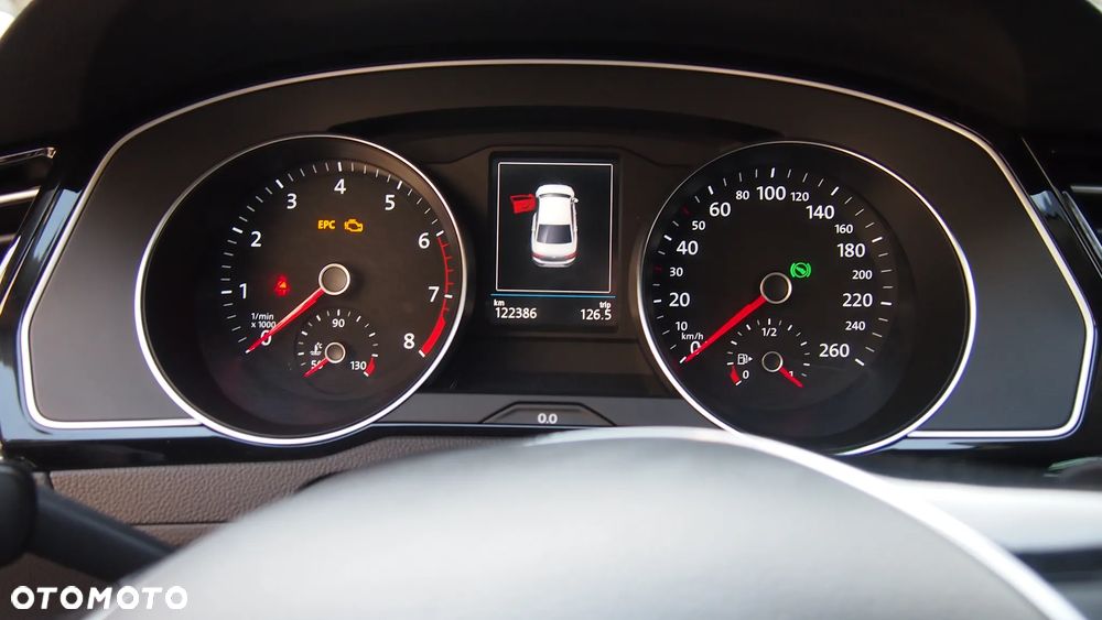 Volkswagen Passat 1.8 TSI BMT Highline DSG - 4