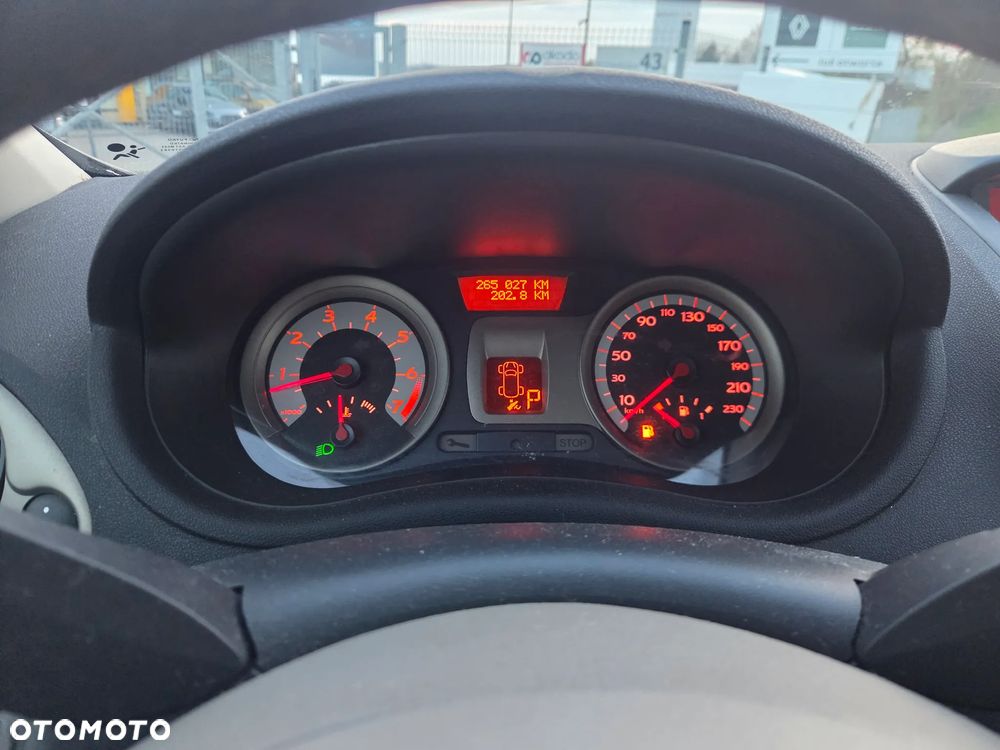 Renault Clio - 21