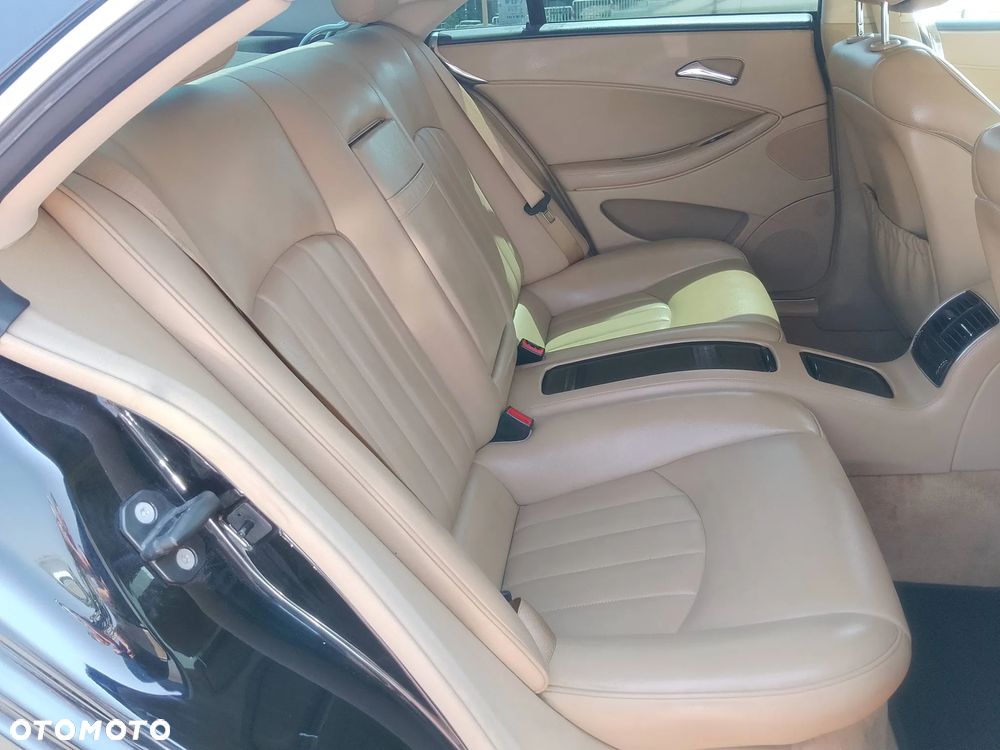 Mercedes-Benz CLS 350 CGI 7G-TRONIC - 15