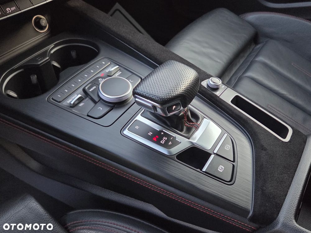 Audi A4 Avant 40 TDI S tronic S line - 8