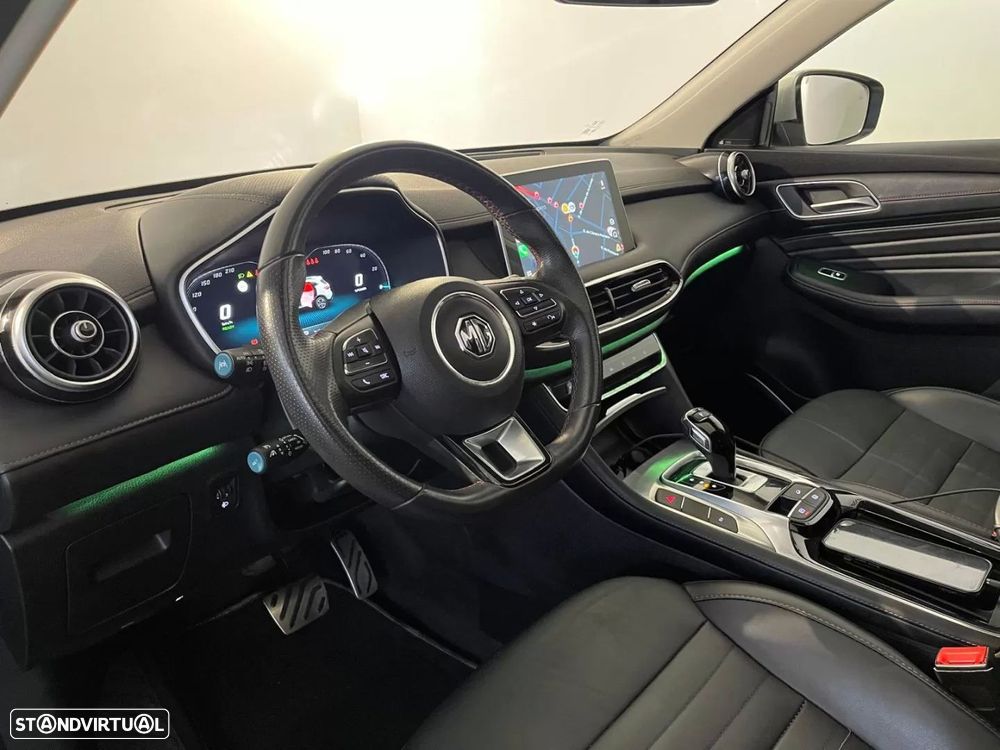 MG EHS 1.5 T-GDI Plug-in Hybrid Luxury - 14