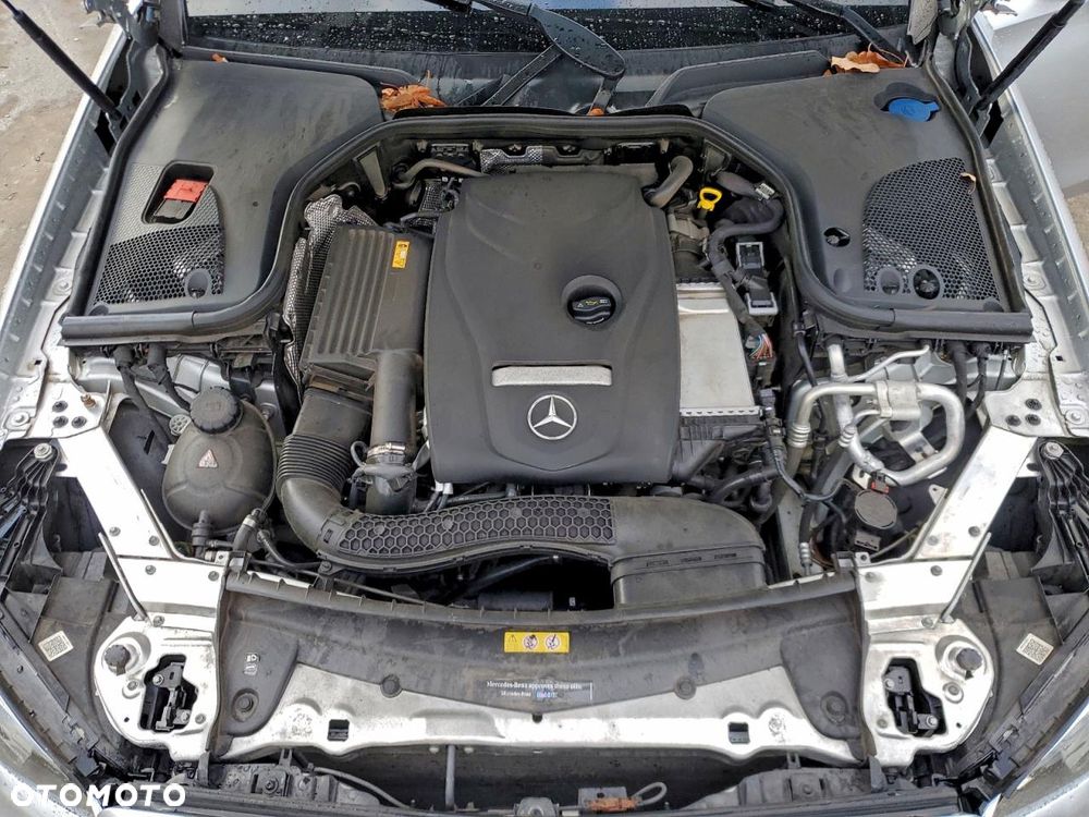 Mercedes-Benz Klasa E 300 9G-TRONIC - 10