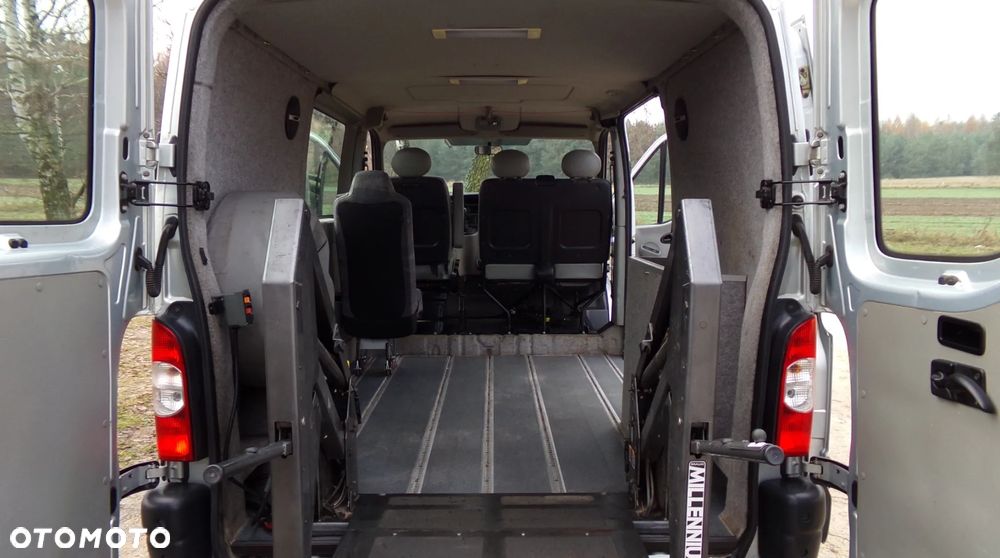 Renault MASTER 2.5 120KM KLIMA * WEBASTO * WINDA * WZOROWY STAN ! - 20