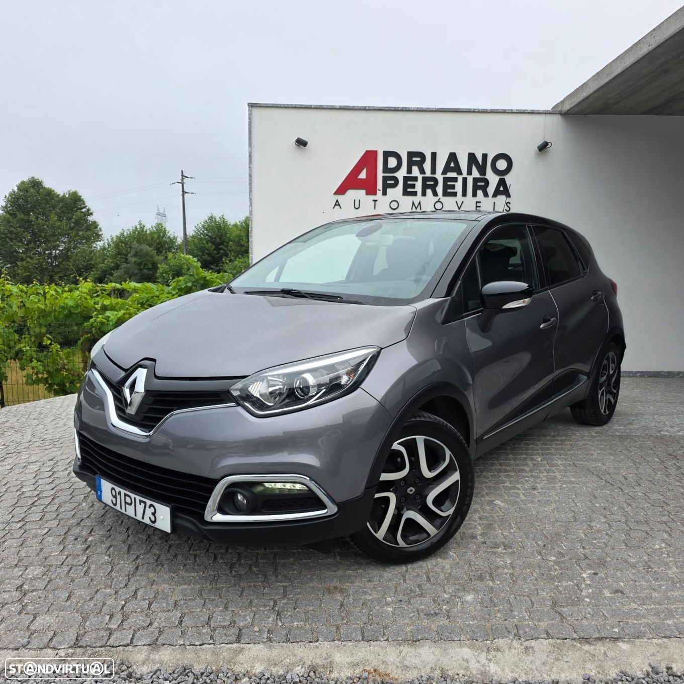 Renault Captur 0.9 TCE Exclusive - 1