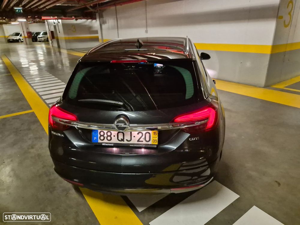 Opel Insignia Sports Tourer 1.6 CDTi Cosmo S/S — fotografia 14