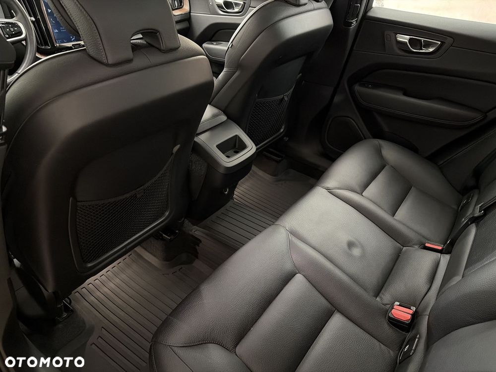 Volvo XC 60 - 11