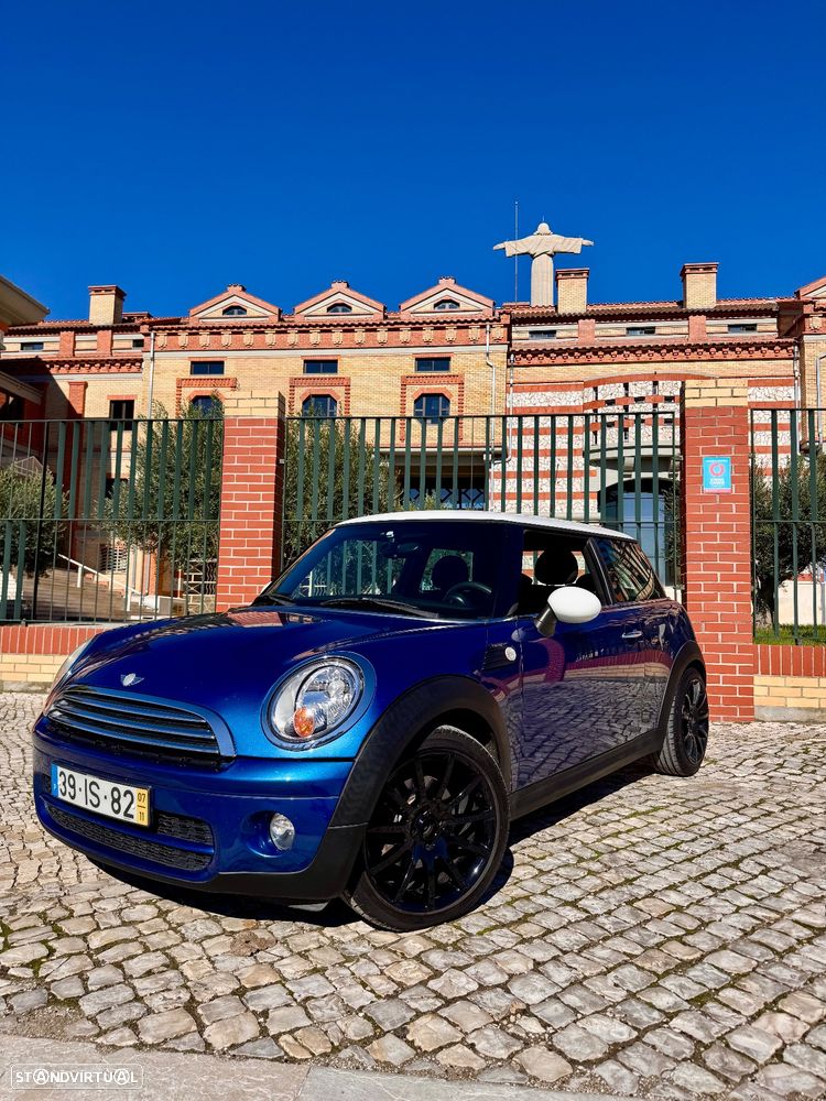 MINI 3 Portas Cooper D - 1