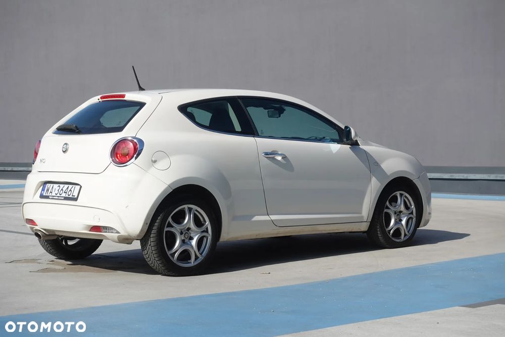 Alfa Romeo Mito - 12