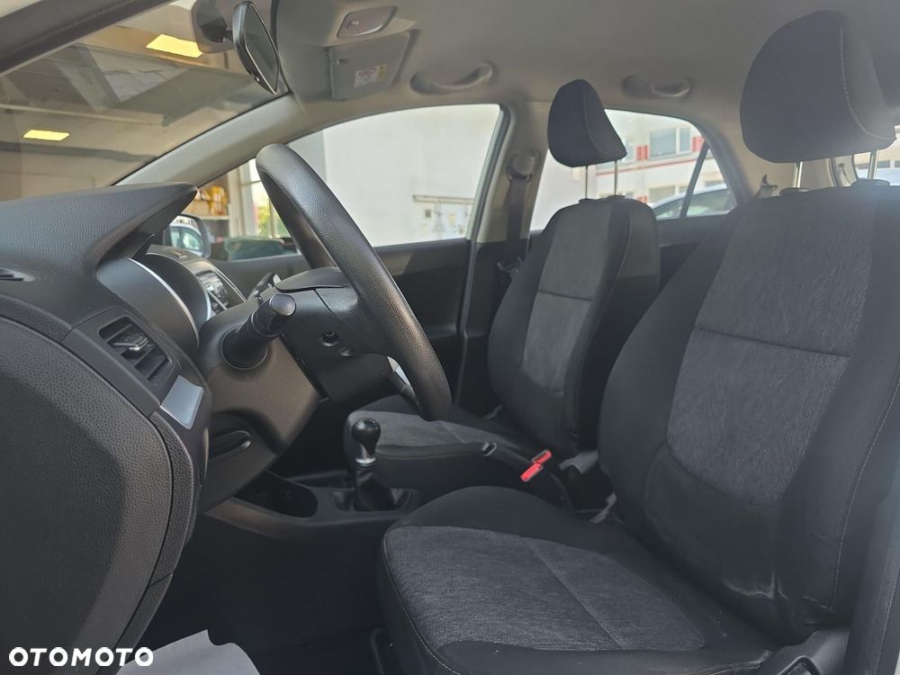 Kia Picanto 1.0 M - 12
