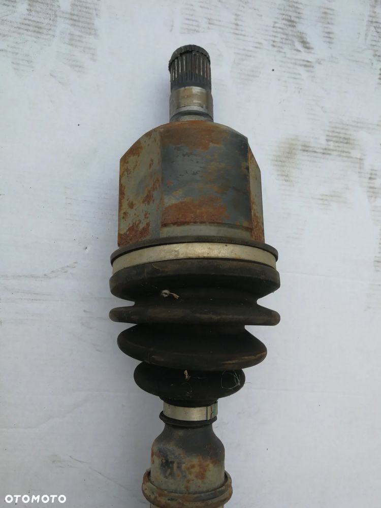 Półoś prawa Audi A3 8P 2.0 FSI Automat DSG  HFT - 3