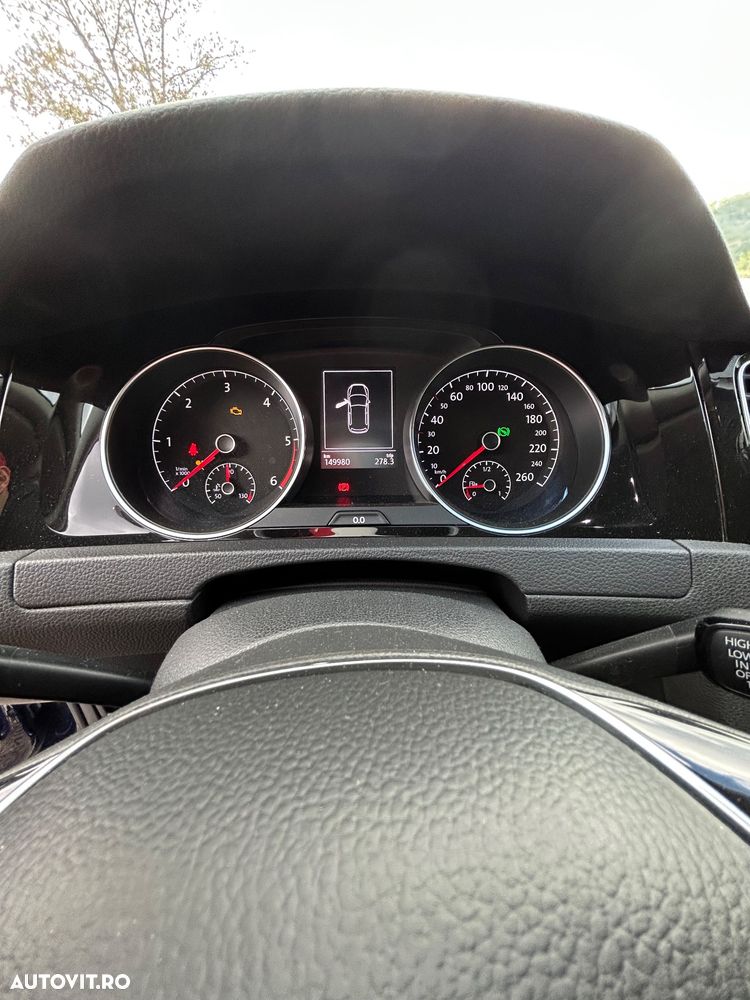 Volkswagen Golf 1.6 TDI DSG Highline - 11