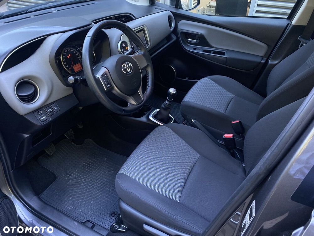 Toyota Yaris 1.33 Active EU6 - 10