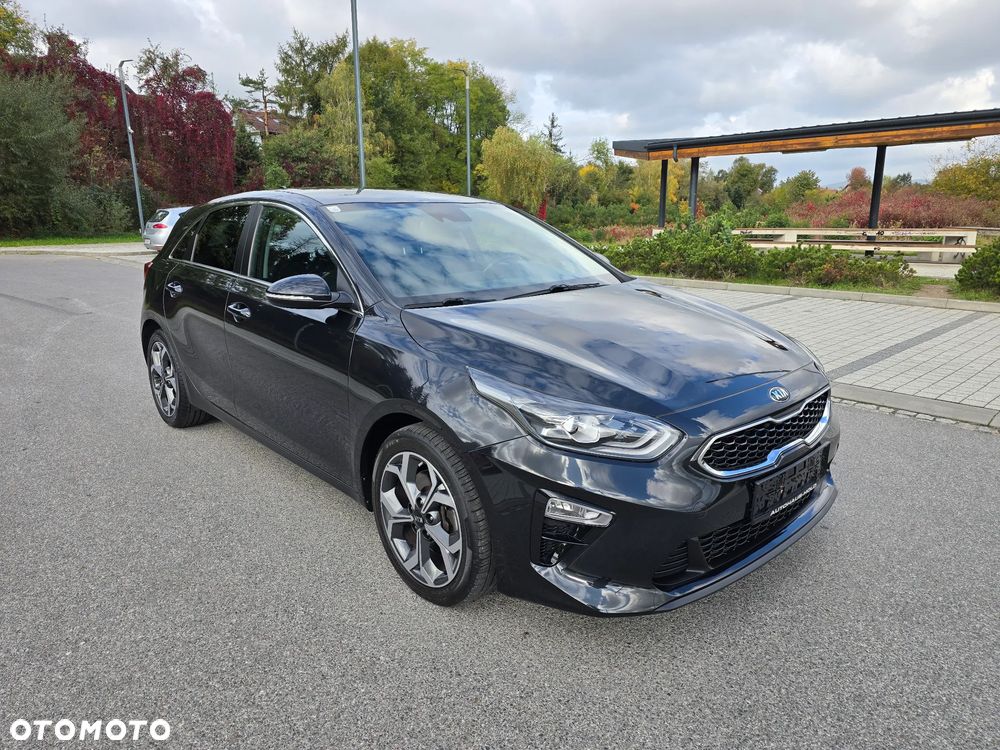 Kia Ceed - 31