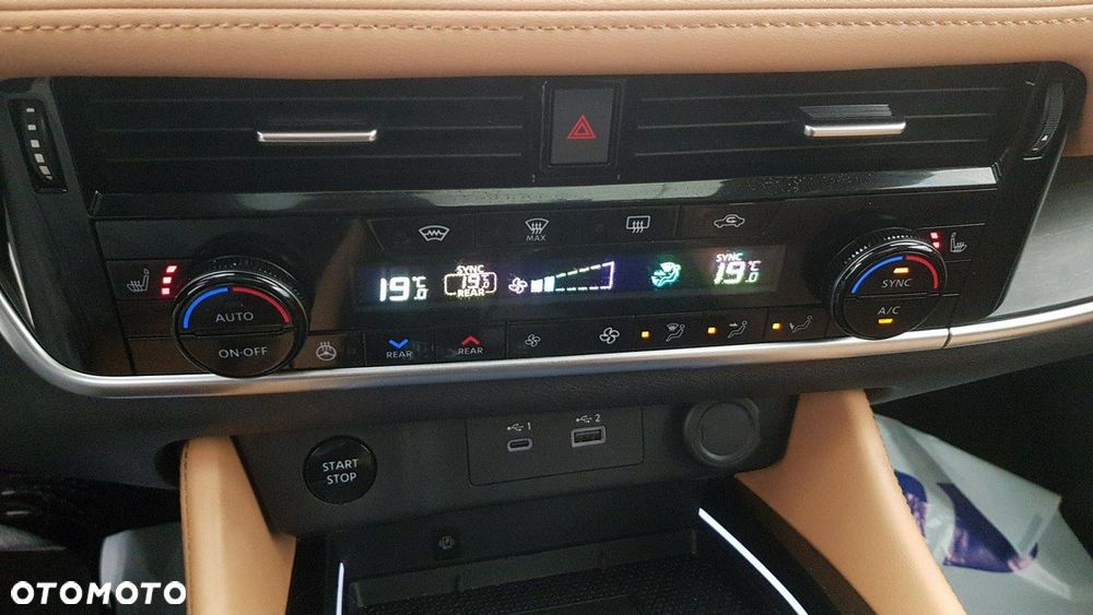 Nissan X-Trail - 25