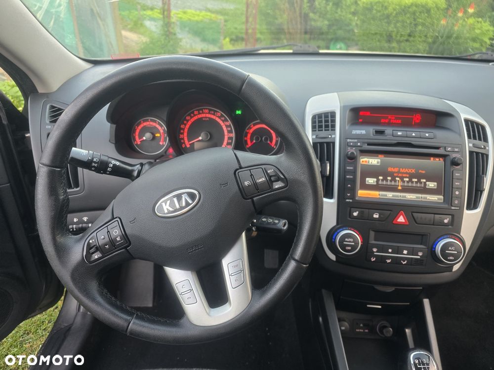 Kia Ceed - 5