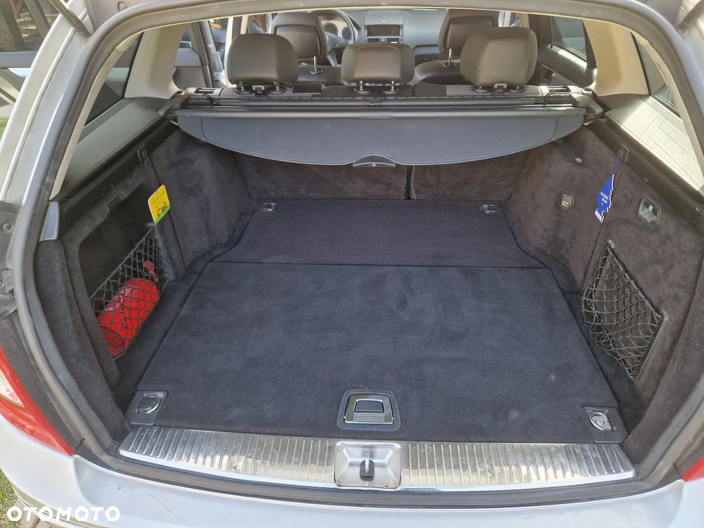 Mercedes-Benz Klasa C 220 CDI DPF Avantgarde - 18