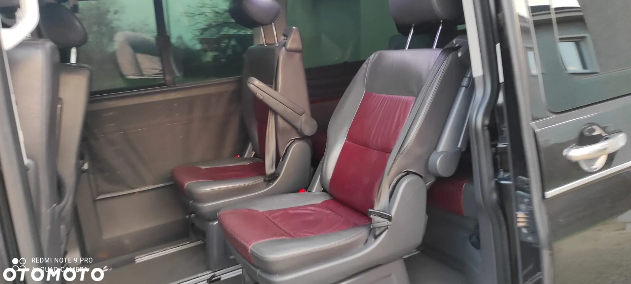 Volkswagen Multivan - 10