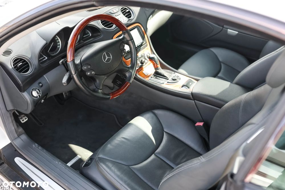 Mercedes-Benz SL 500 - 15