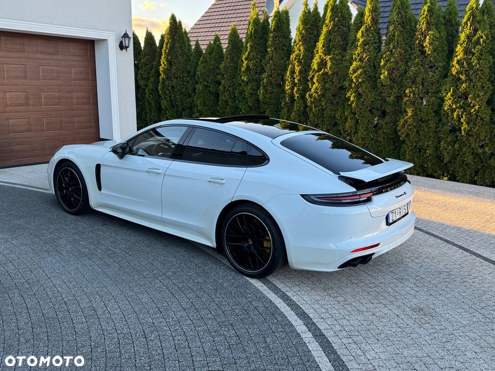 Porsche Panamera 4S - 12