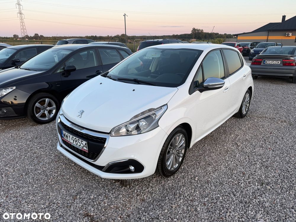 Peugeot 208 - 2