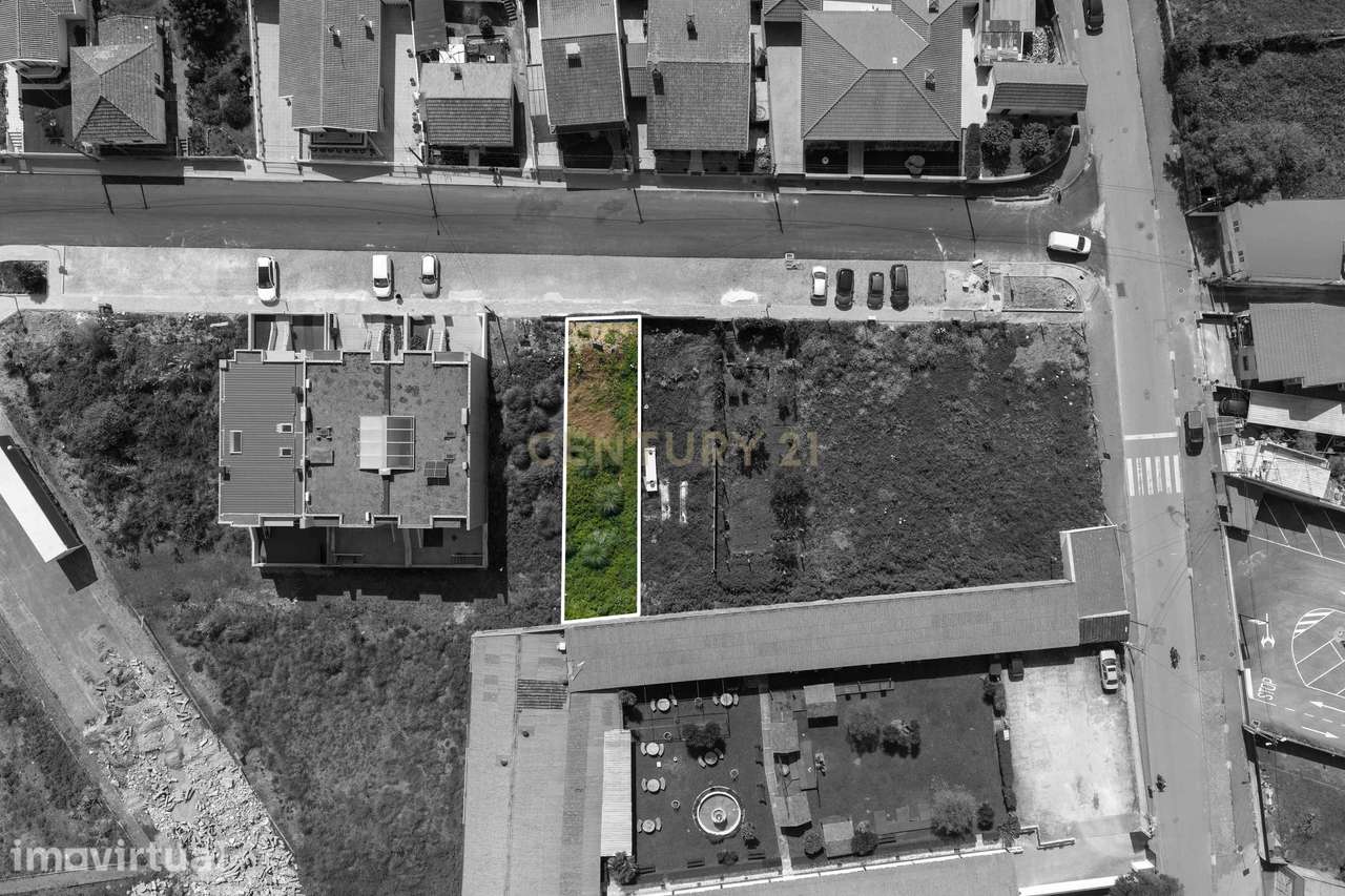 Terreno urbano | Construção habitação geminada em banda - Grande imagem: 4/11