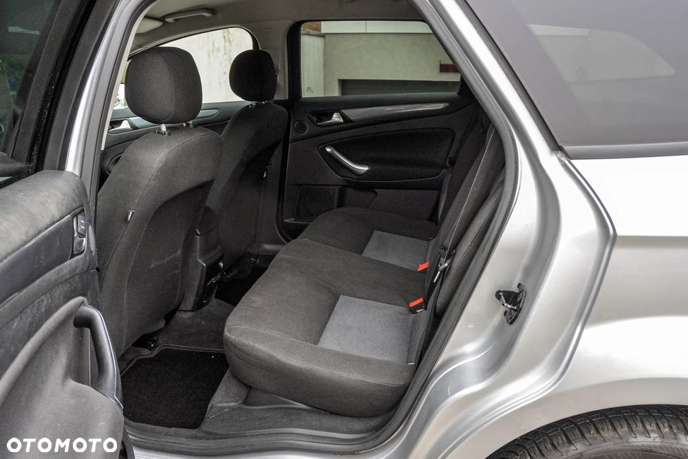 Ford Mondeo SW 2.0 TDCi Trend - 8