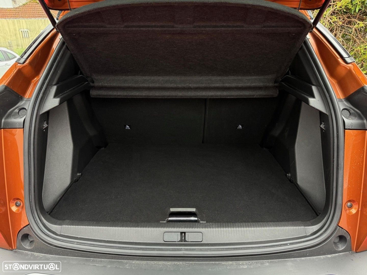 Peugeot 2008 1.2 PureTech GT - 22