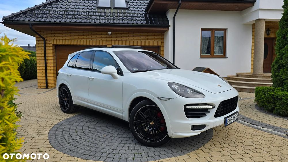 Porsche Cayenne Turbo - 13