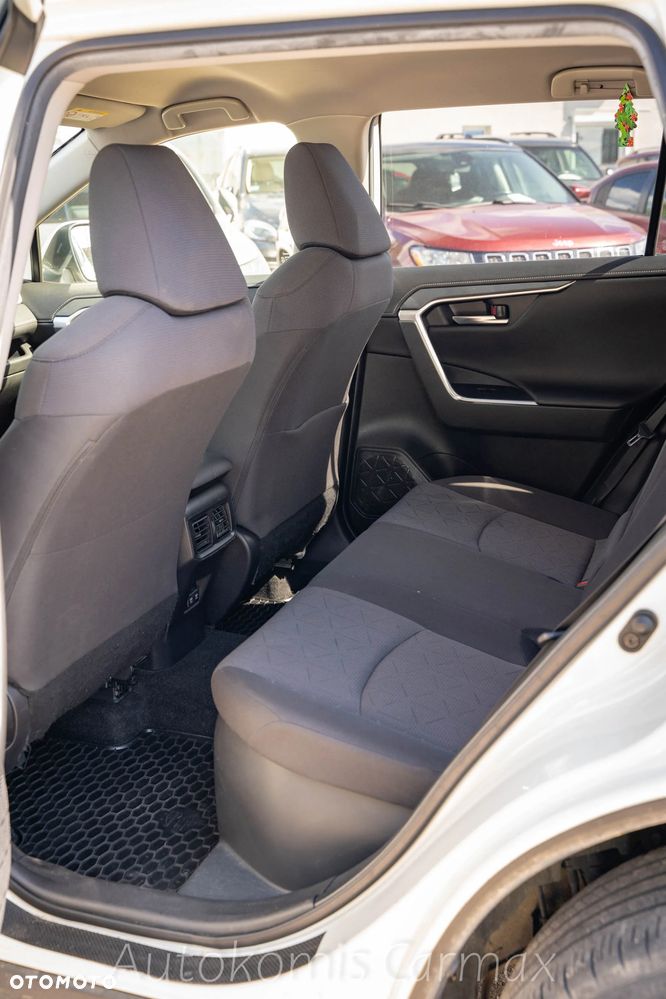 Toyota RAV4 - 19