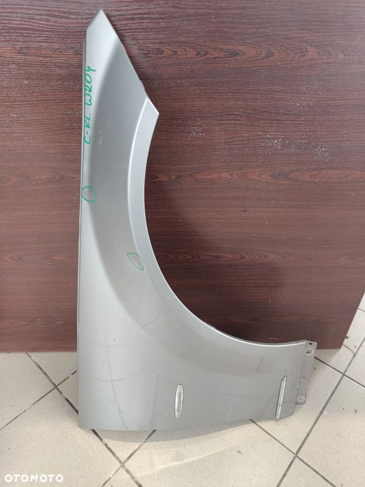 Mercedes C Klasa W204 prawy błotnik przedni - 1