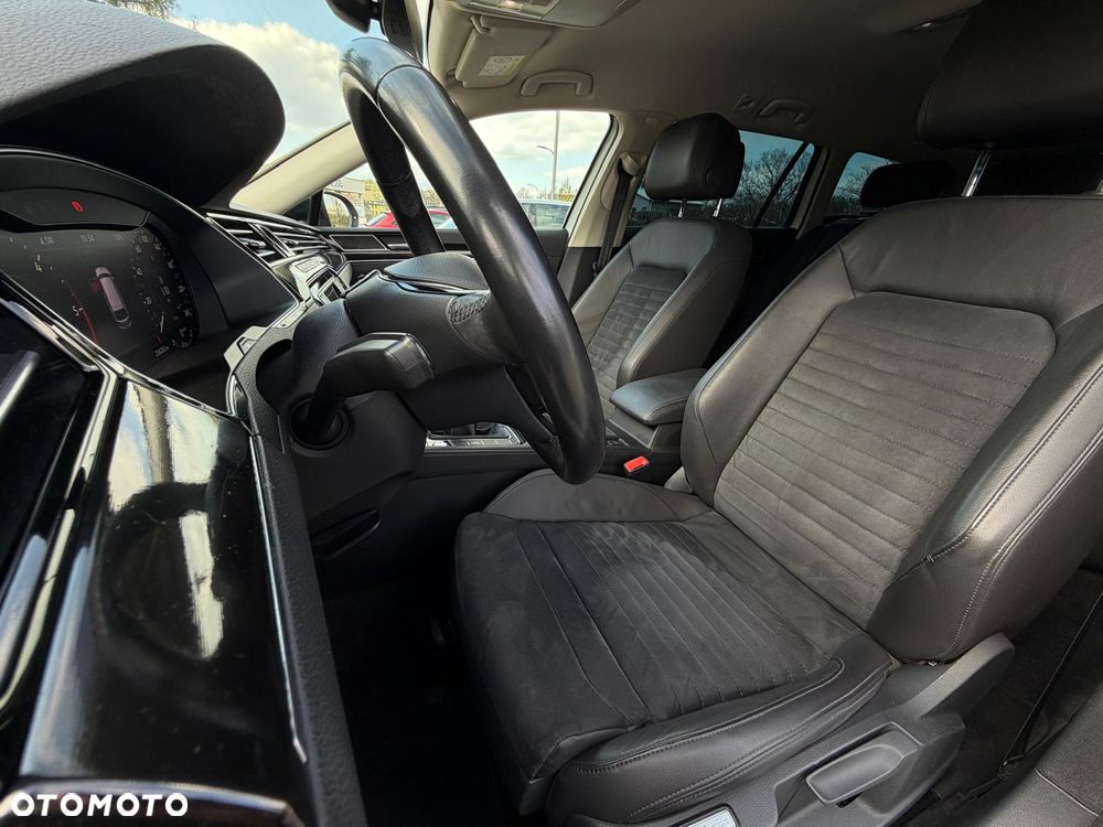 Volkswagen Passat 2.0 TDI (BlueMotion Technology) Highline - 25