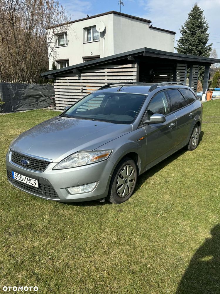 Ford Mondeo 2.0 TDCi ECOnetic Ambiente - 4