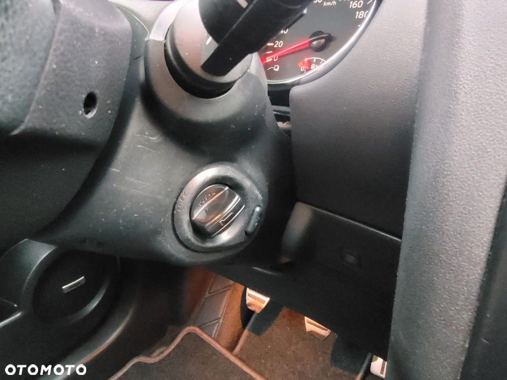 Nissan Qashqai 2.0 4x4 Tekna - 28