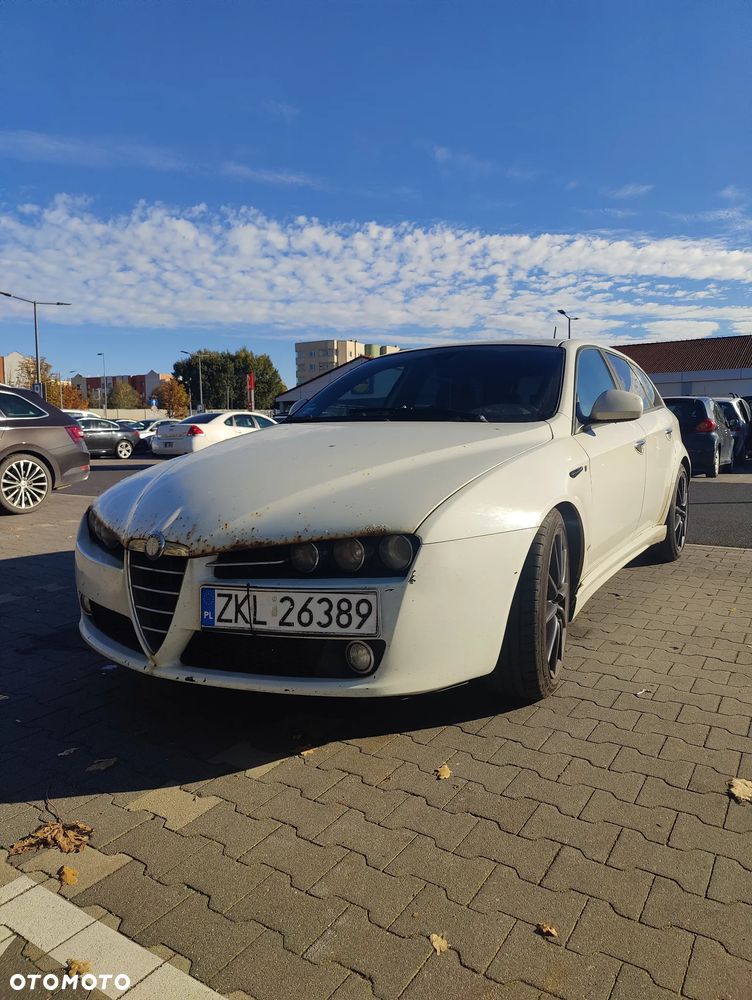 Alfa Romeo 159 2010 photo 2