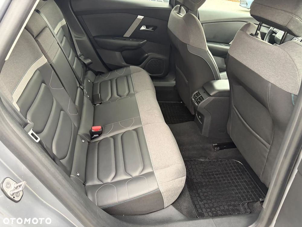 Citroën C4 1.2 PureTech Shine S&S - 17