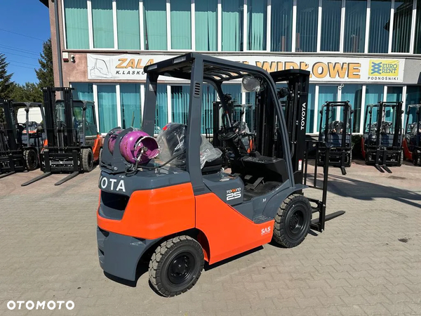 Toyota 02-8FGF25