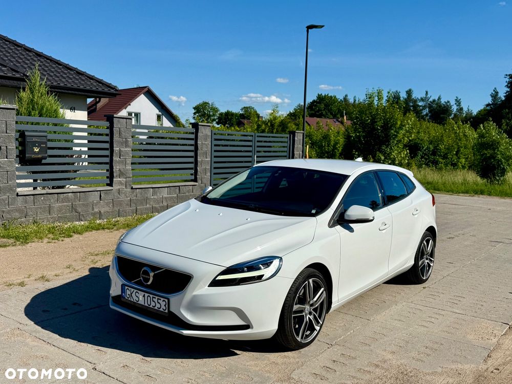 Volvo V40 D2 Geartronic Momentum - 1