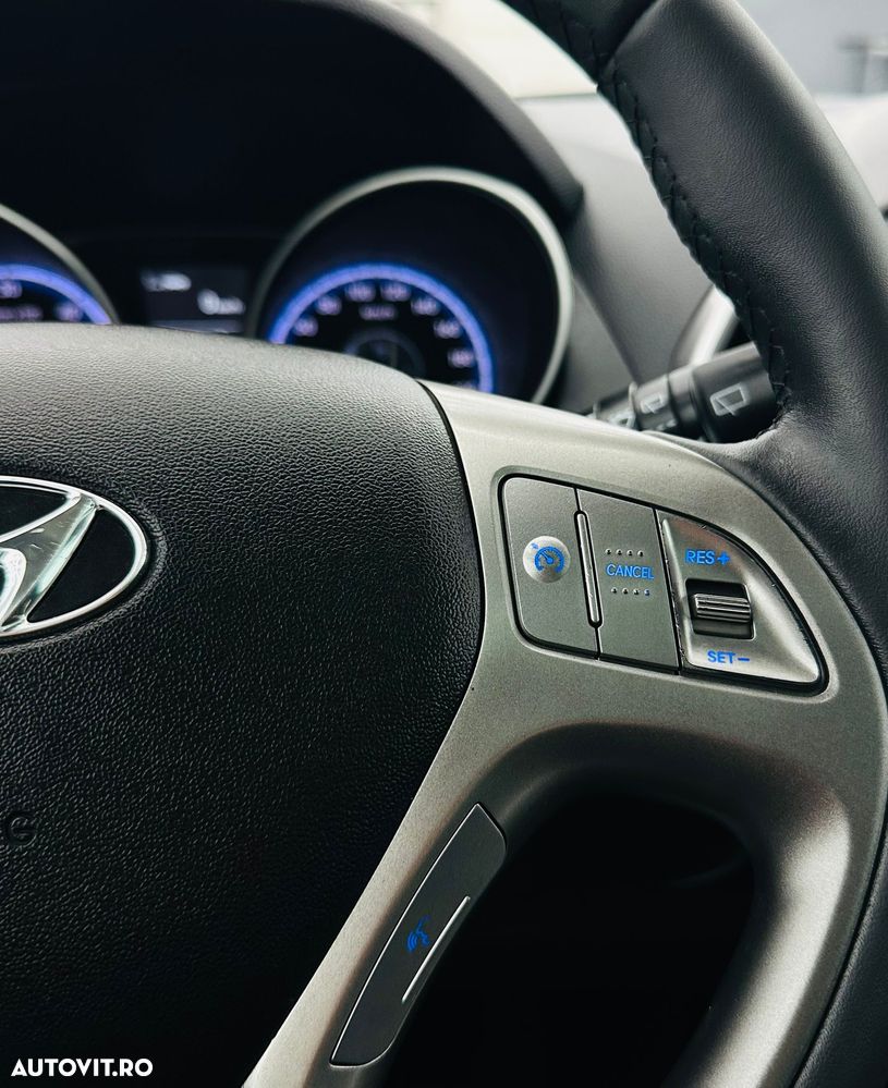 Hyundai ix35 2.0 CRDI 4WD 5 Star Edition - 29