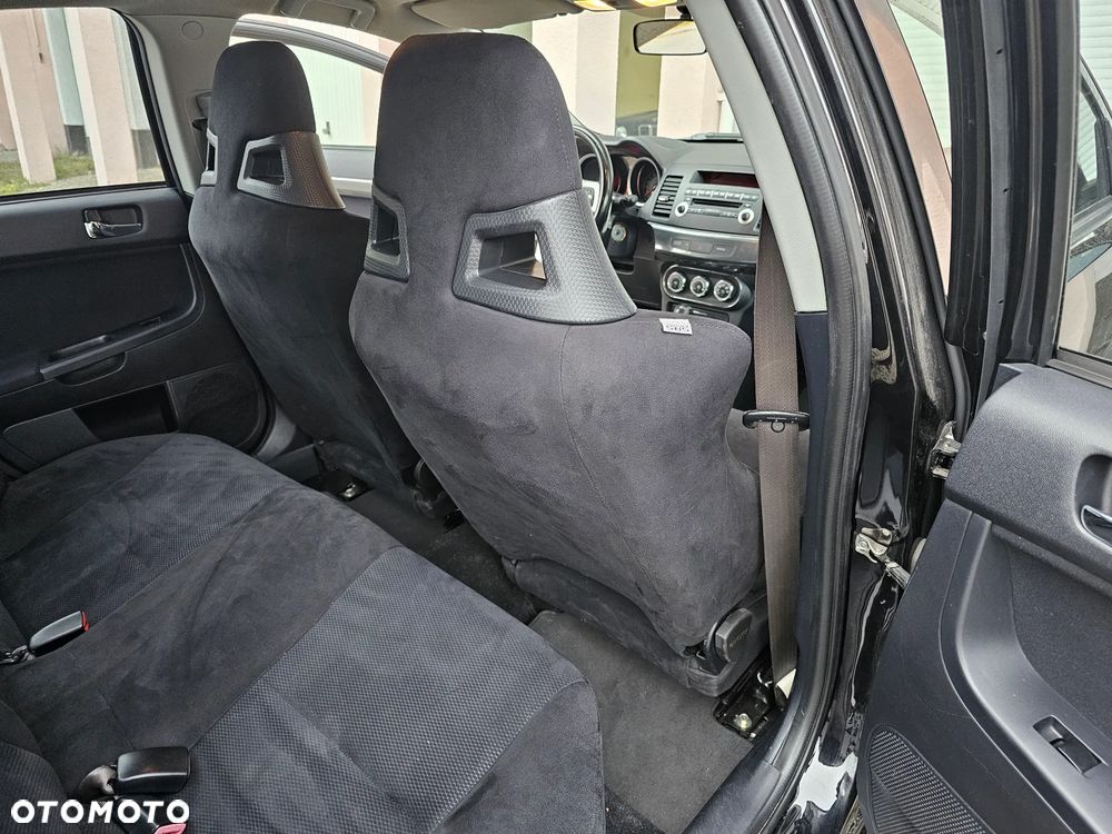 Mitsubishi Lancer - 15