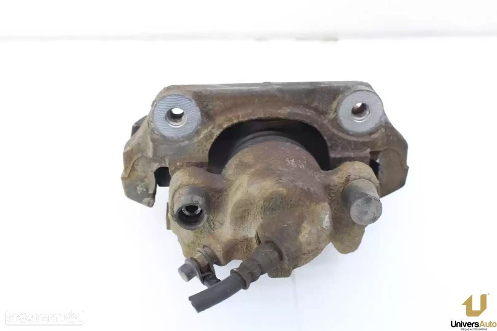 PINÇA TRAVÃO FRONTAL DIREITA BMW 1 COUPÉ 2010 - - 1