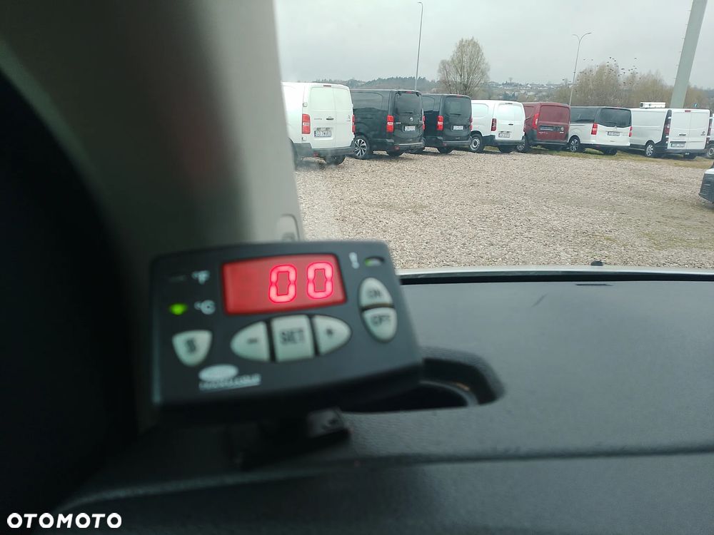 Fiat Scudo Proace Vivaro Expert Jumpy L2 L3 Maxi Izoterma Chłodnia Mroźnia minus 20 na stoku 220V 3os 2Eupal - 14